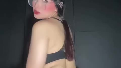 Hot 32