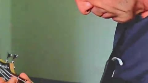 Incredible bass guitar exercise for speed