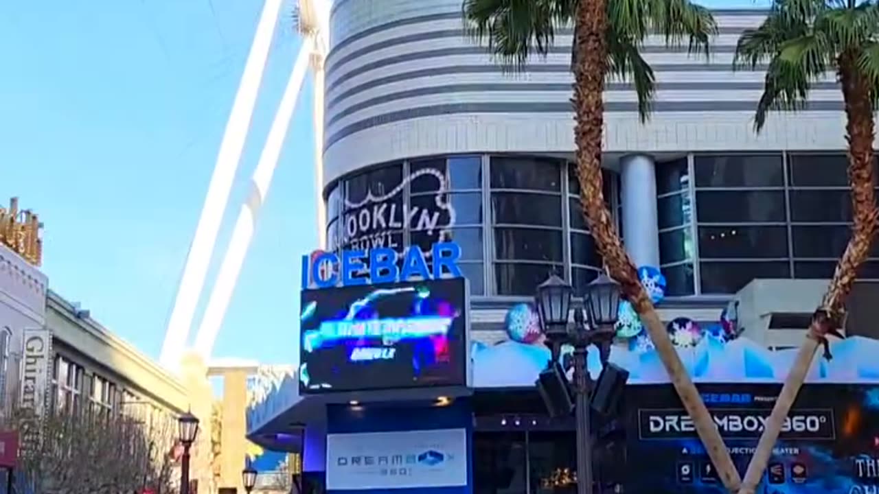 LinQ Promenade Las Vegas 🎡