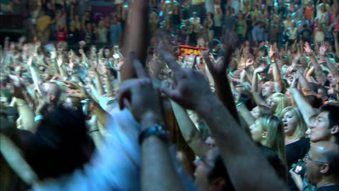 Livin' On A Prayer - Bon Jovi (live)