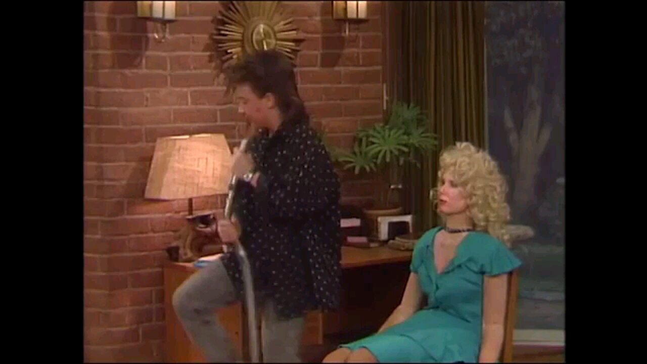 Bud's hot date is a little bit quiet | Married With Children