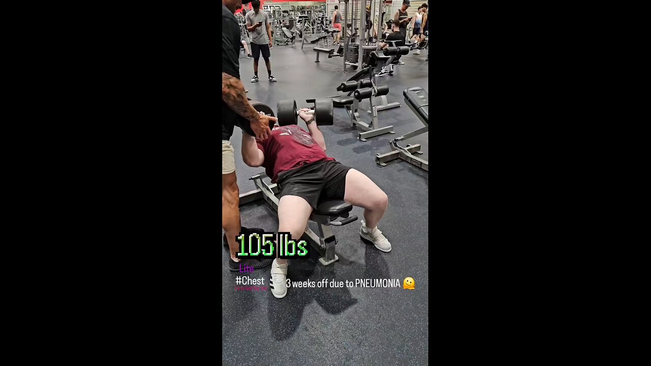 105lbs Incline DB Press (Lite) | #fitness #shorts #chest 💪