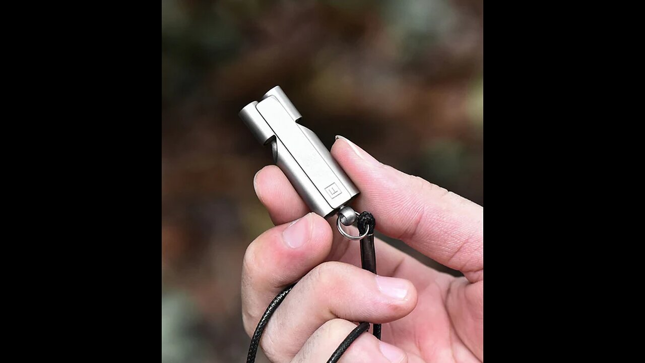 Titanium Alloy Whistle High-Pitched Outdoor Survival Whistle