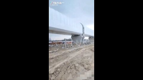 China is testing a vacuum high-speed train that can travel over 1,000 km/h.