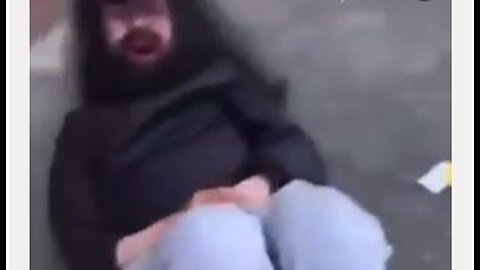 ⚠️Ireland - Muslim immigrant pedophile gets his head kicked in and his balled smashed