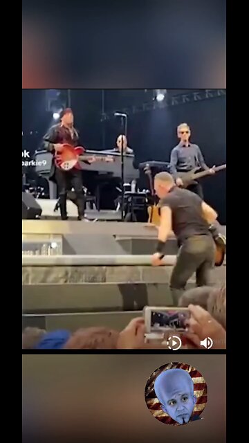 When you go on a ORANGE MAN BAD tour, and talk crap about your President. #MAGA