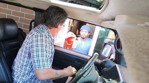 Making Fart Smoothies in Public! 💩😮 Funny Fart Prank! 🤣