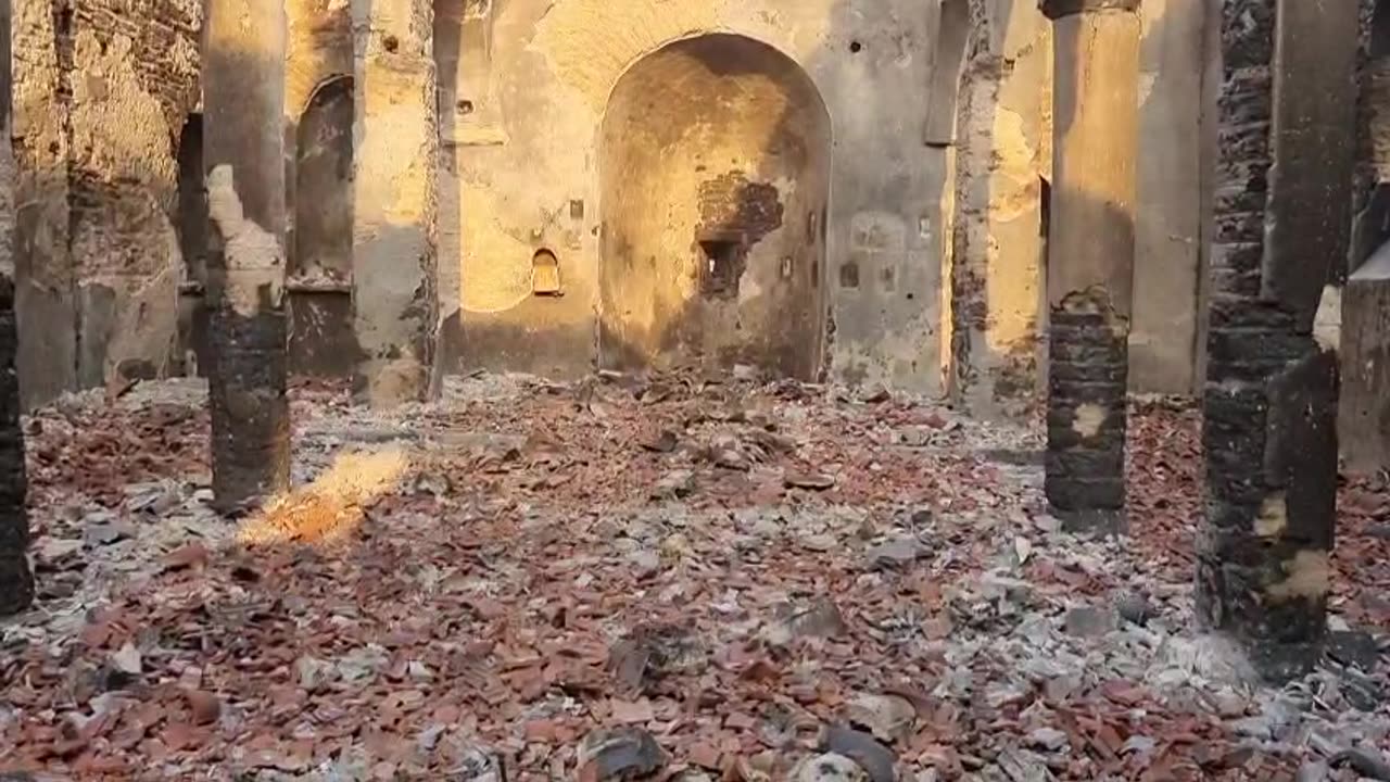 Fshati Senicë shkrumb e hi