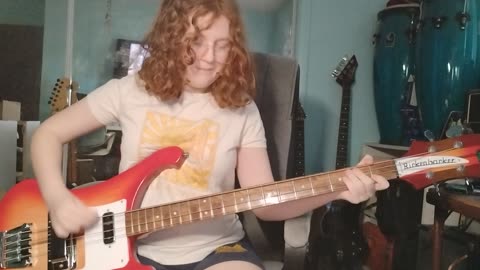 Hello Goodbye/Beatles bass play along by Cara.