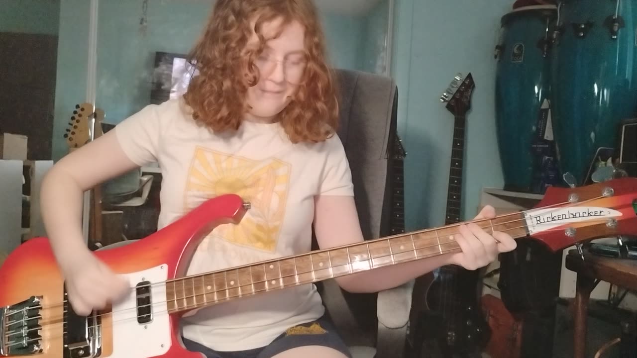 Hello Goodbye/Beatles bass play along by Cara.