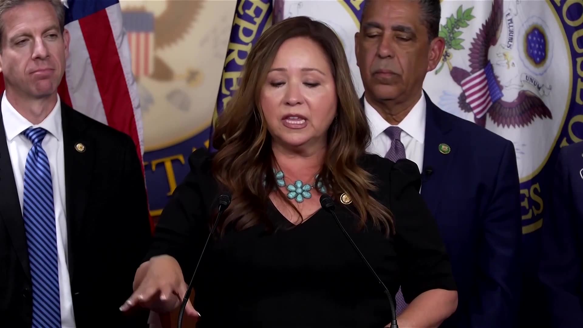 Dem Grijalva signs Epstein petition after delayed swearing-in