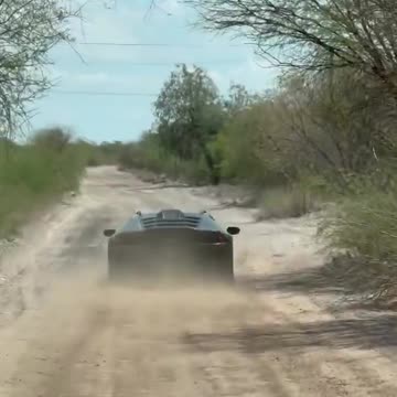 A cartel leader visiting his operation on the countryside of Mexico 🇲🇽