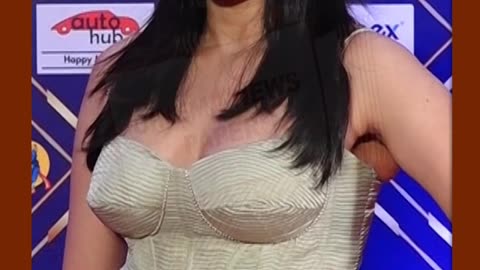 ADAH SHARMA AT THE RED CARPET OF 6TH EDITION OF ICONIC GOLD AWARDS | CINEMA NEWS PAPER |
