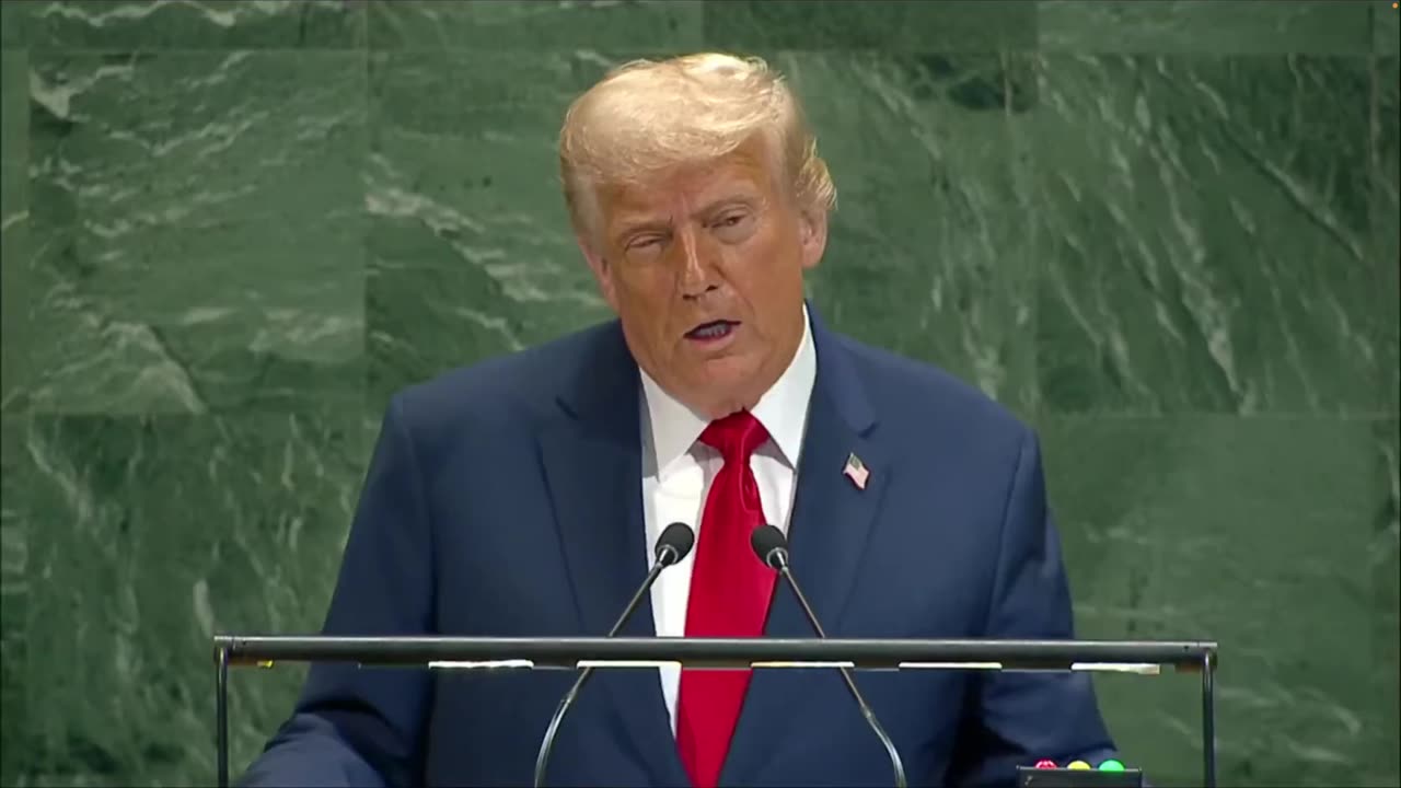 President Trump's UN Speech Highlights Their Technical Difficulties While He's Busy Fixing the World