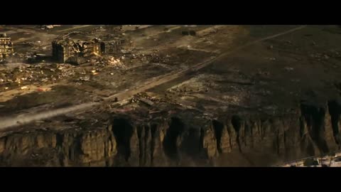 Maze Runner: The Death Cure | Train Chase Full Scene with Dylan O’Brien | 20th Century FOX