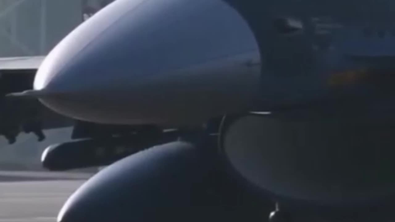 🇯🇵 Mitsubishi F-2 Fighter Jet | Japan’s Cutting-Edge Multirole Powerhouse