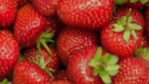 Strawberries: The Sweet Superfood That Boosts Immunity and Heart Health