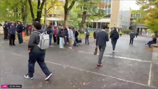 🚨The moment Tommy Boi @Tommy4Trump420 gets assaulted from behind by a PSU student...