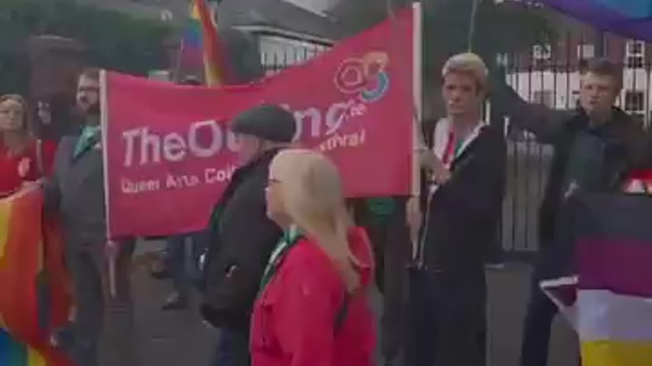 As bad as FG/FF are somehow Labour make themselves the most hated party in Ireland.