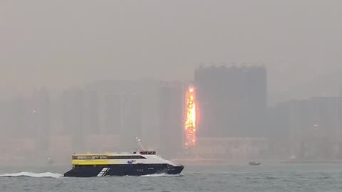 Is the building on fire? 大樓著火了嗎？
