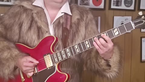 Trent Page playing Stevie Nicks.