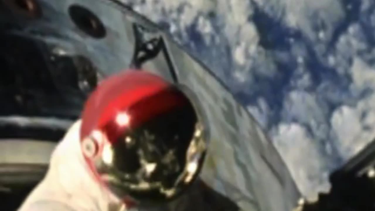 Space Height Surprise!-