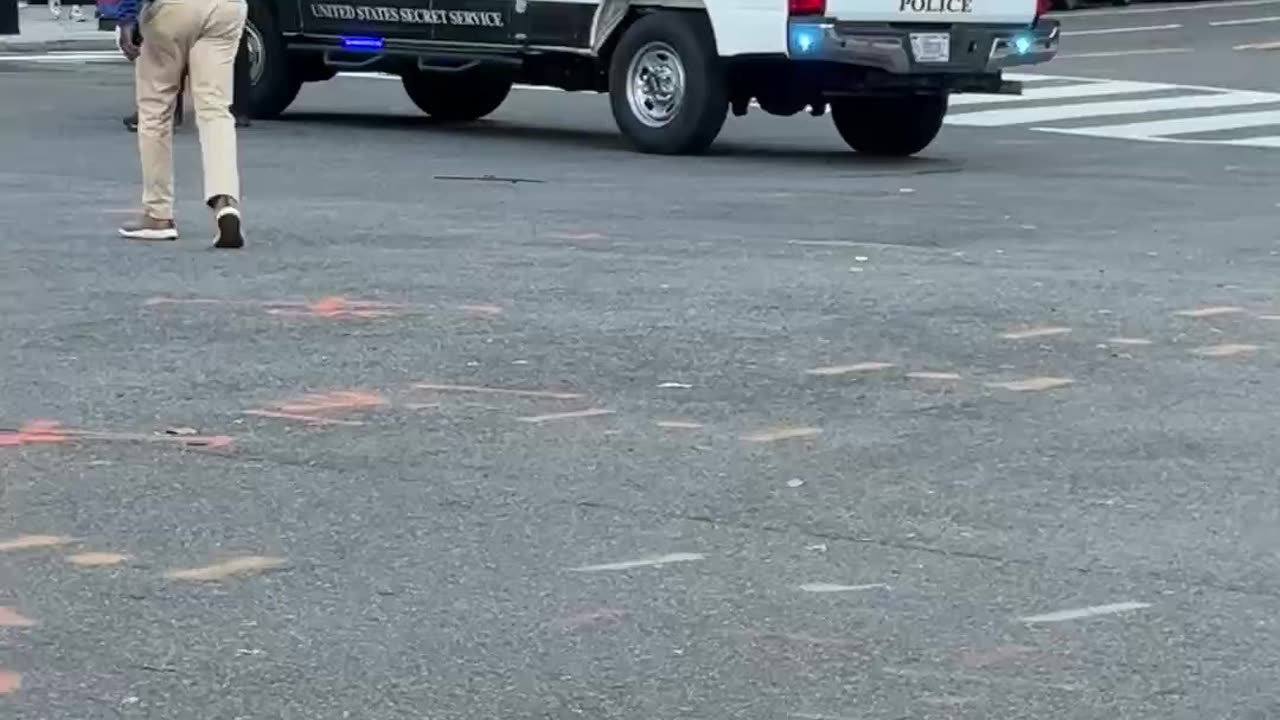 National Guard shot near the White House at a little before 2:15.