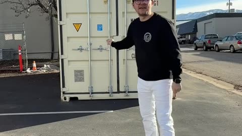 Brand-New Easy-Open Container: Check It Out! 🚛