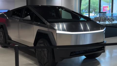 New Tesla Cybertruck 2025