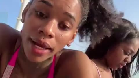 Sexy redd TWERK SUM