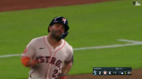 José Altuve tuvo noche productiva
