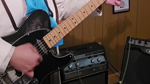Green Day when I come around guitar example.
