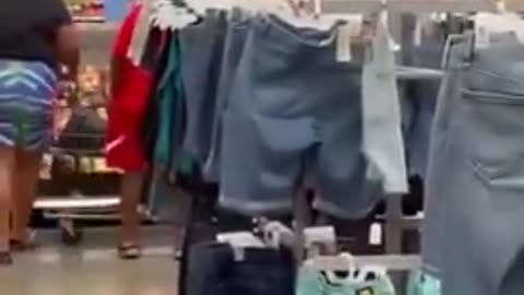 Extra Large sheboon terrorizes Walmart