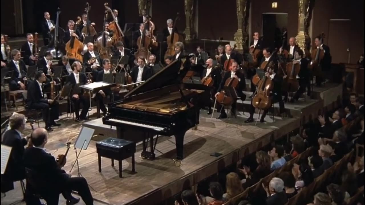 Krystian Zimerman - Beethoven: Piano Concerto No. 5, Op. 73 “Emperor” III. Rondo. Allegro [HQ]