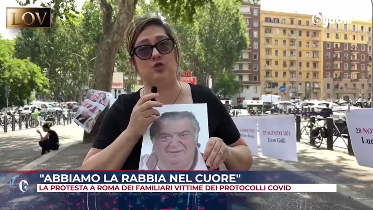 Toglietevi le mani dagli occhi.