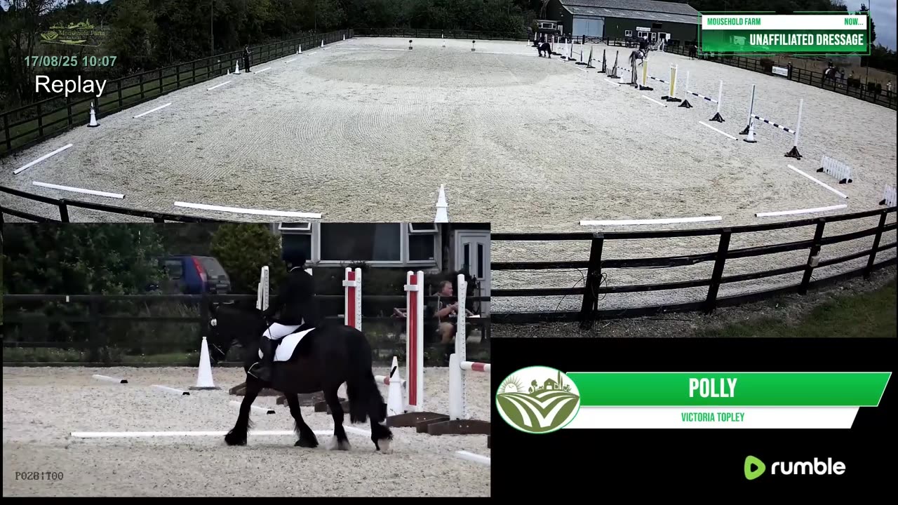 Mousehold Farm- Riding arena