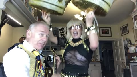 20221225 Toyah & Robert’s Christmas Sunday Lunch - Jingle those Bells!! [HQmys0ZrdEw]