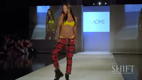 🎬 KAOHS at Miami Swim Week 2017 Bikini Model