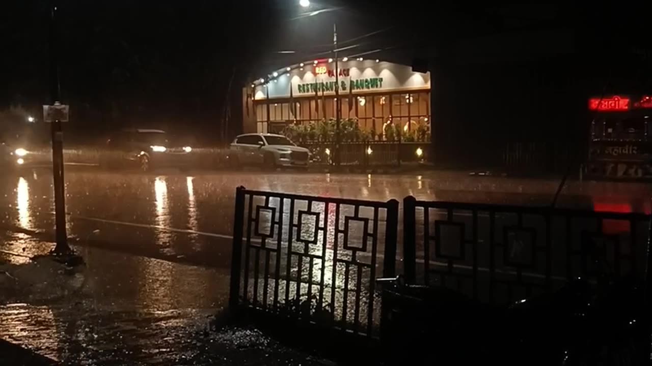 Feel the music Enjoy Rain 🌧️☔