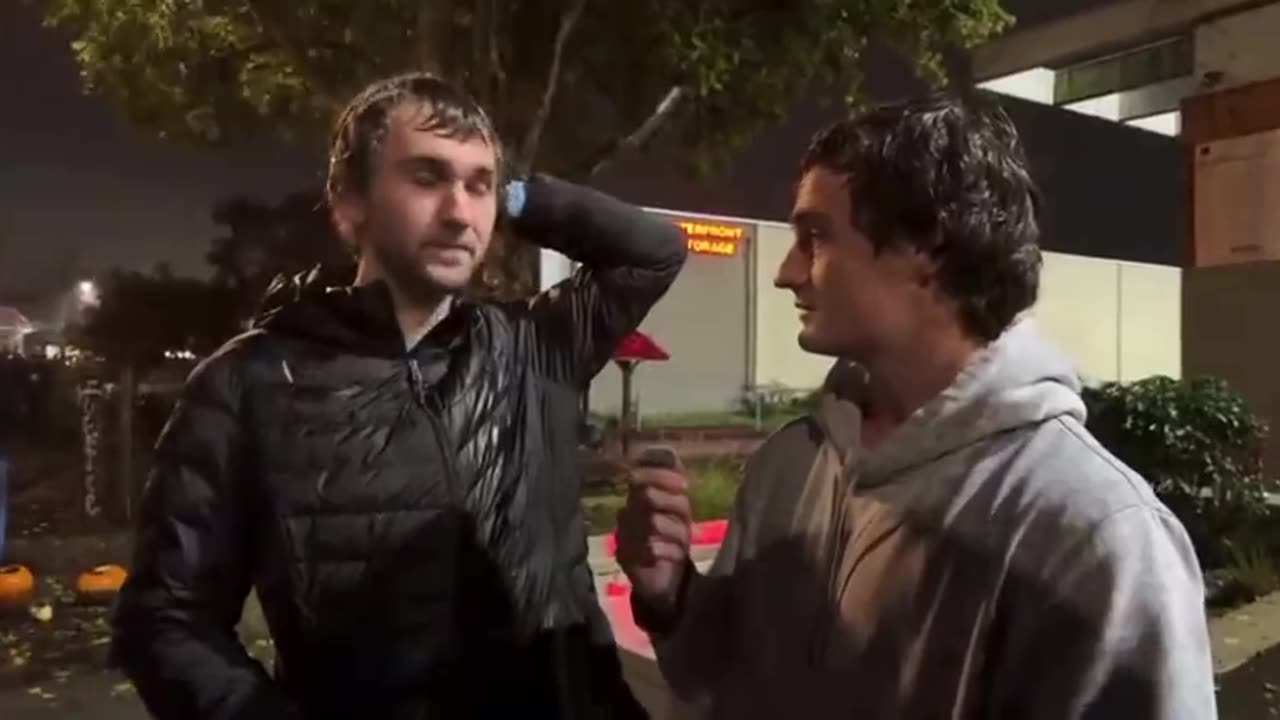 Portland ICE The violent Antifa protesters shove & push getting into others personal