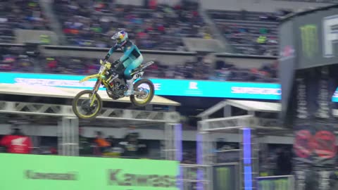 INSANE Ground-Level Action: 2025 Philadelphia Supercross 450 Main Event Chaos!