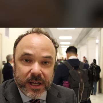 Republicans lose the House in mid-term elections.