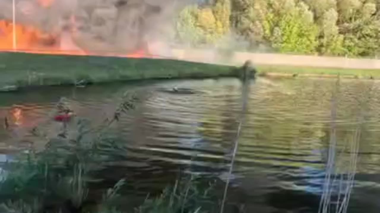Ukrainian Emergency Workers Dodging Multiple Russian Attack Drones(Insane)