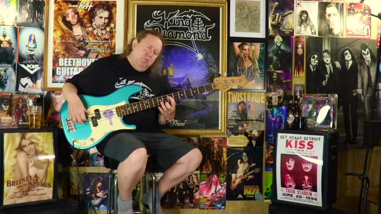 Speed Metal Bass Playing Warm Up
