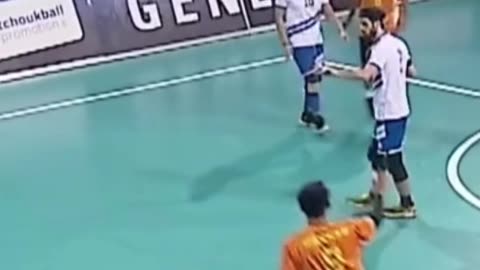 Double defense 😳