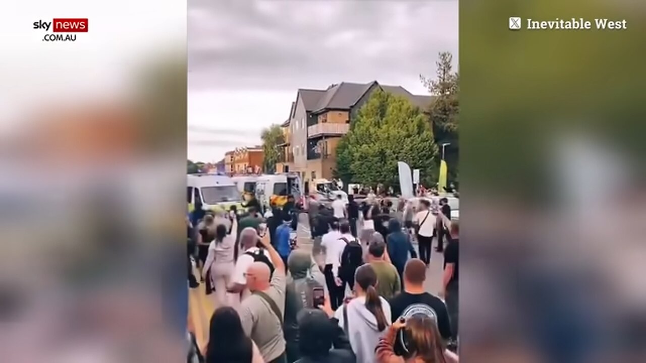 Furious UK locals clash with police after asylum seeker charged with sexual assault of schoolgirl