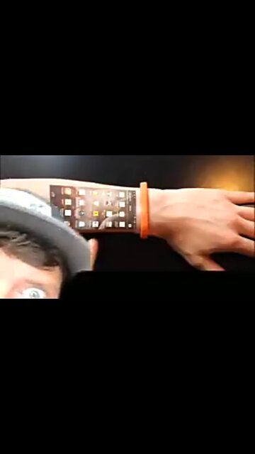 BILL GATES DECLARES THE END OF THE SMARTPHONE ERA & UNVEILS ITS SURPRISING REPLACEMENT 🖕