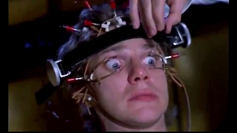 HOLLYWOOD & THE SUBVERSION OF HEROISM 👊