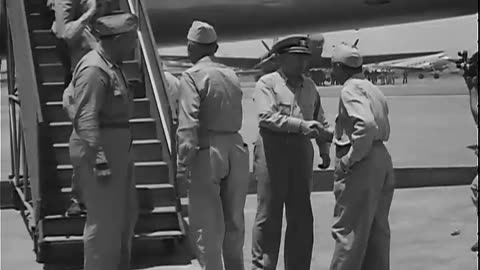 ARRIVAL OF ASST. SE... - ARRIVAL OF ASST. SEC. OF THE NAVY, MANILA, PHILIPPINE ISLAND - 111-adc-5058