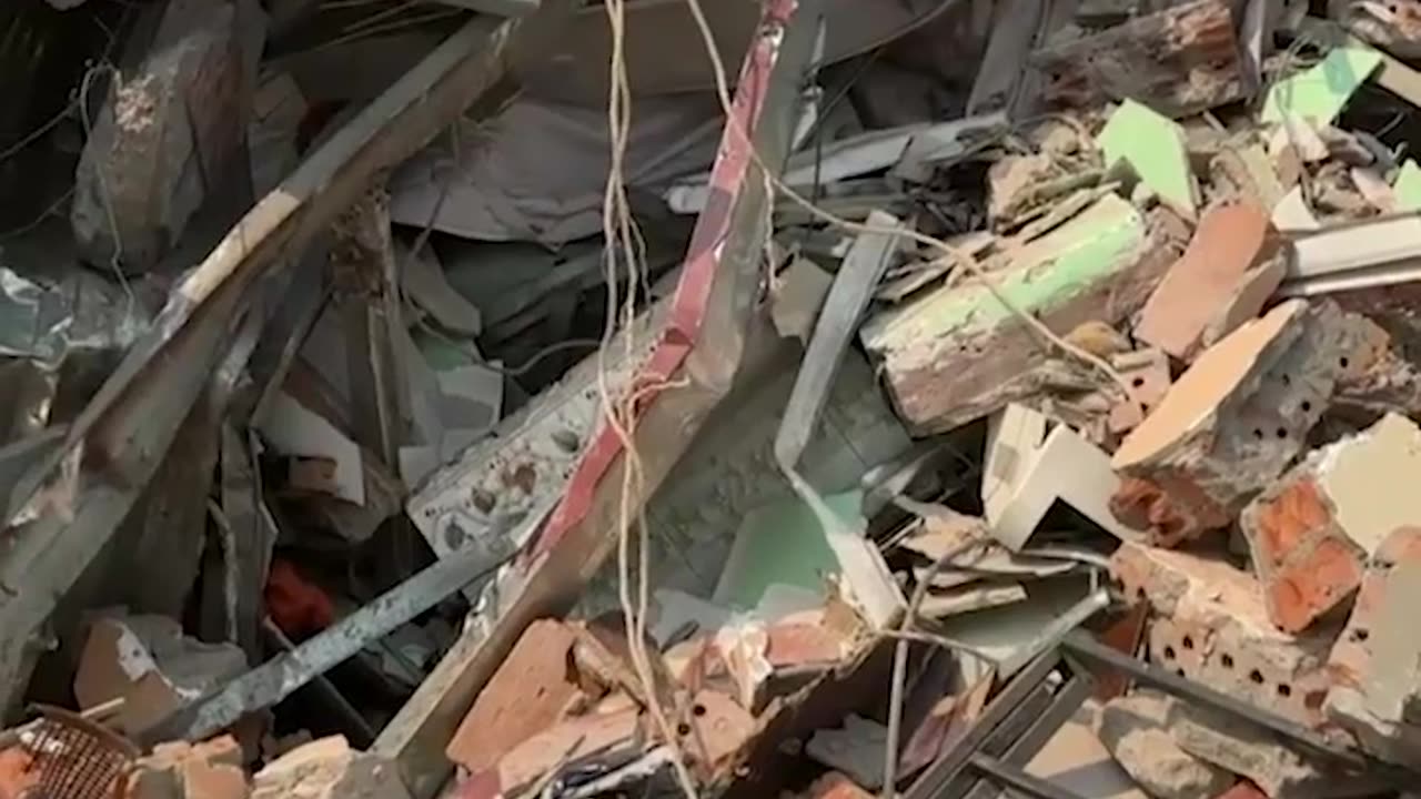 Rescatistas rusos prosiguen operaciones de búsqueda y salvamento en Myanmar